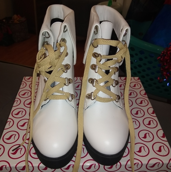White & Black lace up Booties - Picture 1 of 5